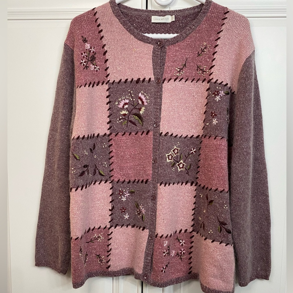 Lake Wear Silk Angora Women’s Size Large Cardigan Pink Purple Embroidered